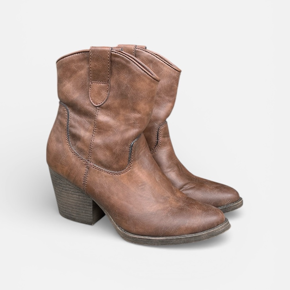 Madden Girl Ramz Distressed Faux Leather Western Ankle Boot in Brown Sz 8 1/2
